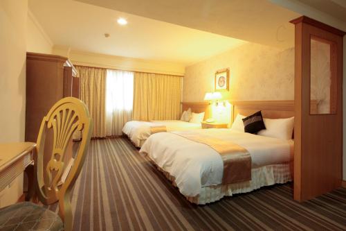 room detail thumbnail 1