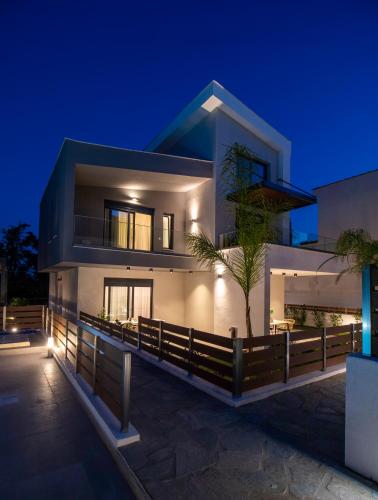 Udvendig, Diamond Gold Suite in Iraklitsa
