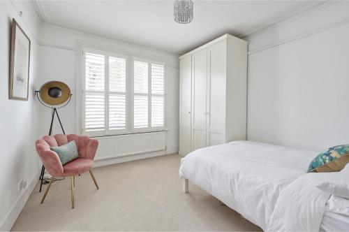 Veeve - Three Bed House on Stapleton Road - Wandsworth - image 9