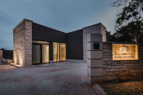 A szálláshely kívülről, Villa Niz I by AwayToCroatia in Valica