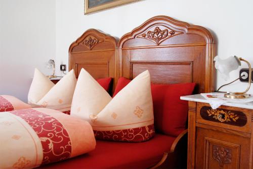 Two-Bedroom Apartment image 4