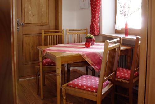 Two-Bedroom Apartment image 1