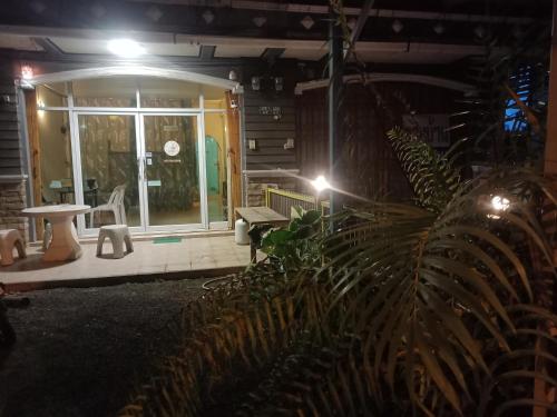 Entrance, มังกรเลโฮสเทล Mangkonlay Hostel in Khuan Kalong