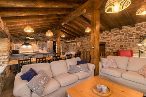 virtuve, Cabaña Pasiega El Ojal B (Cabana Pasiega El Ojal B) in Vega de Pas