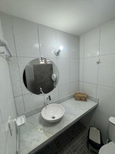 Twin Room (2 Single Beds) image 2