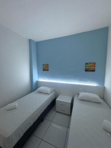 Twin Room (2 Single Beds) image 1