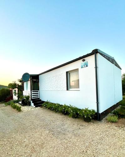 2 bedrooms, 4 beds