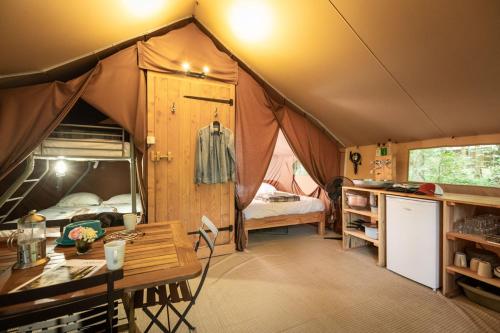 Huttopia Barcelona Pirineos in Saldes