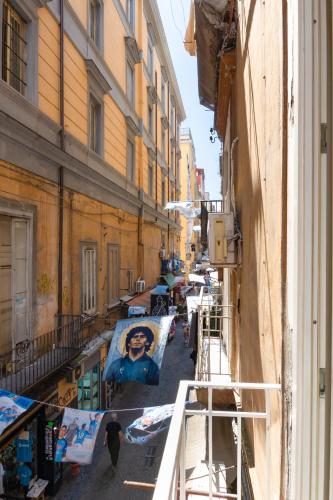Napoli Napoli - Tap to explore photos