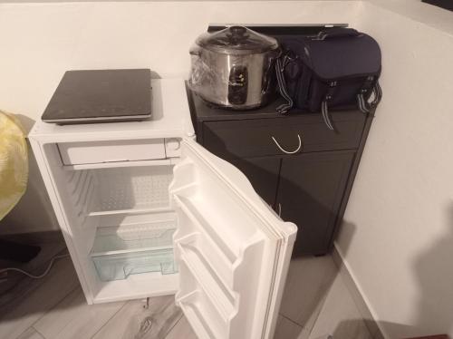 Villa blue lagoon T5 4 chambres vue mer, 100m plage, jacuzzi, espace jeu