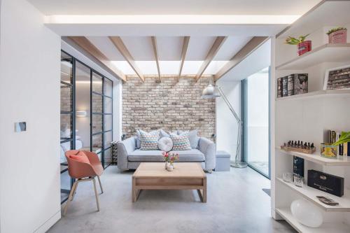 The Portobello Star - by Out of Office Lifestyle, Londres