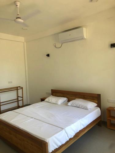 Deluxe Double Room image 10