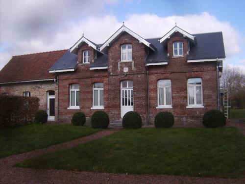Chambres d'hôtes & Gîtes du Château de Grand Rullecourt