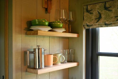 Cosy Shepherds Hut Getaway in East Lothian in Haddington