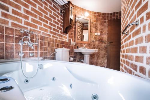 Kamar Mandi, Hotel Galathea in Prcanj