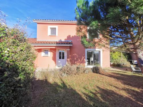 Villa 8 personnes à proximité des bords de Saône gîte à louer Amareins Francheleins Ces