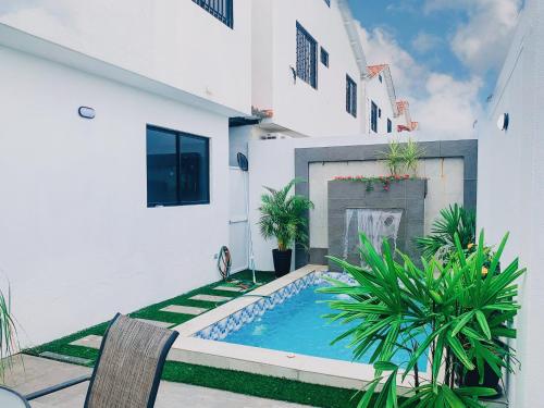 Swimming pool, Casa con piscina privada para familias in La Aurora