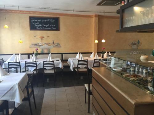 Restaurante, Kulisse Apartments in Gunzburg City Center