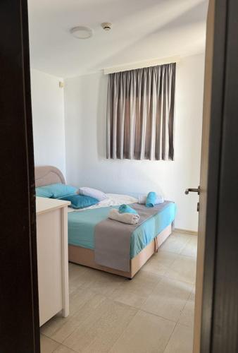 Apartment with Shower