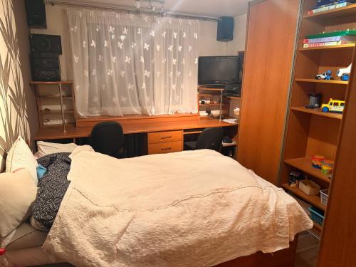 Hallera apartamenty in 達布羅卡馬拉