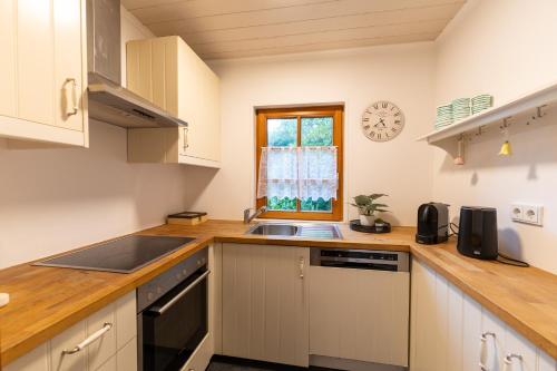 Facilities, Schmuckes Geraumiges Haus mit Garten in Graz fur bis zu 8 Gaste Ideal fur Familien und Gruppen in Wetzelsdorf