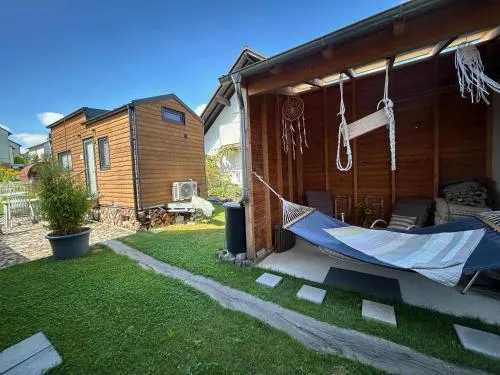 Tiny House mit Saunafass und Garten in Brensbach, Deutschland