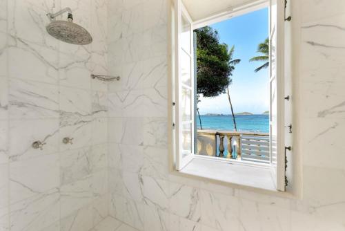 Luxury Property on Mustique Island – khách sạn tại Friendship