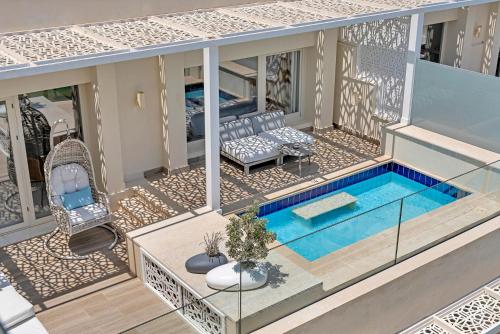 Penthouse Suite with plunge pool image 4