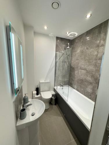 Bad, Waterside place apartment in Taunton