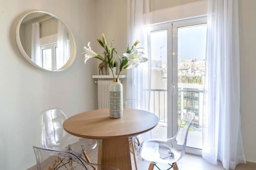 Kosmos Serenity 1BR Central Athens - image 2