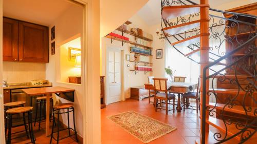 Konyha, PRESTIGE APARTMENT NEAR THE CENTRE - with Balcony, Wi-Fi in Pistoia