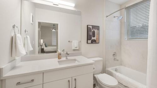 Landing at Marquam Heights - 2 Bedrooms in Southwest Portland