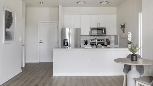 Landing at Marquam Heights - 2 Bedrooms in Southwest Portland