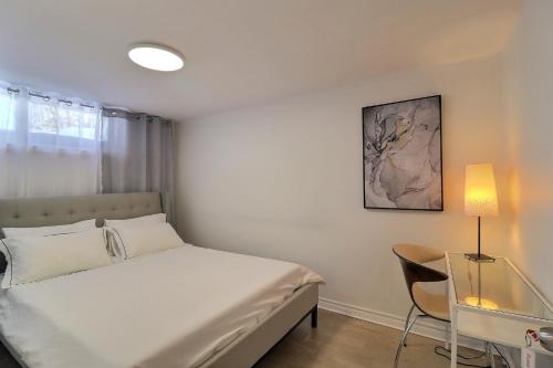 . Private Peaceful Queen Room Free Parking