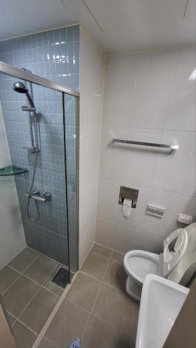 1-2911 #SubwayLine9 #SinnonhyeonStation #1MinWalk #GangnamStation #High-rise city view #CookingAvailable #PrimeLocation, Soul