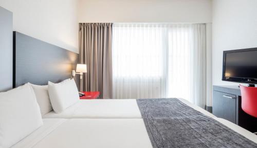 Ilunion Romareda - image 8