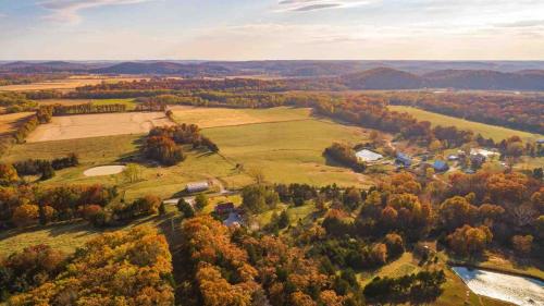 4K Ranch - 10 acre property & home near Hermann 4K Ranch - 10 acre property & home near Hermann