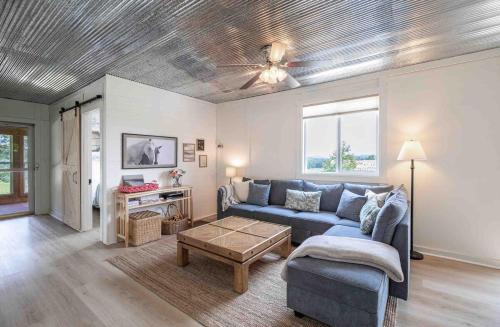 4K Ranch - 10 acre property & home near Hermann 4K Ranch - 10 acre property & home near Hermann