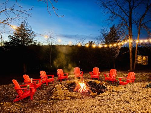 4K Ranch - 10 acre property & home near Hermann 4K Ranch - 10 acre property & home near Hermann