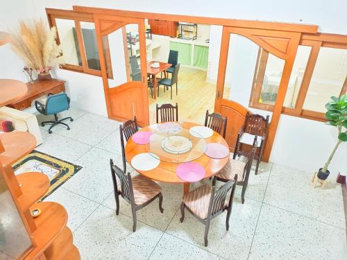 Entire Home | 5BR 4BA - Sleeps 16 - image 11