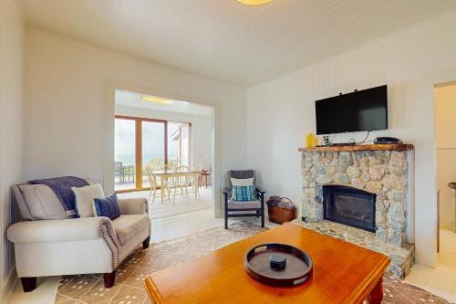 Elk Rock Beach Cottage - image 10