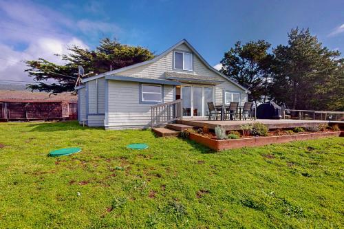 Elk Rock Beach Cottage - image 13