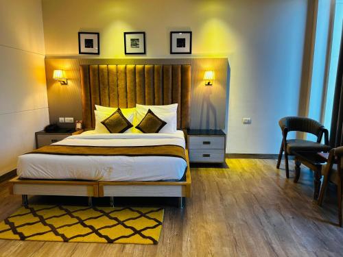 Hotel Sakura Gold in Badshahpur