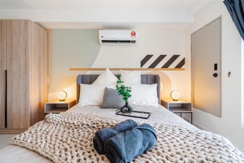 Arte Cheras by Xuites-5 pax-Free Netflix-Infinity Pool, Kuala Lumpur
