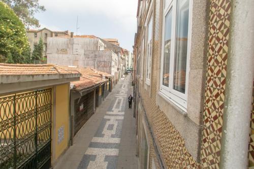 Cedofeita Downtown Nightlife by PCH, Porto