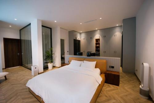 The Azure Villa W Large Pool And Outdoor Garden The Azure Villa W Large Pool And Outdoor Garden