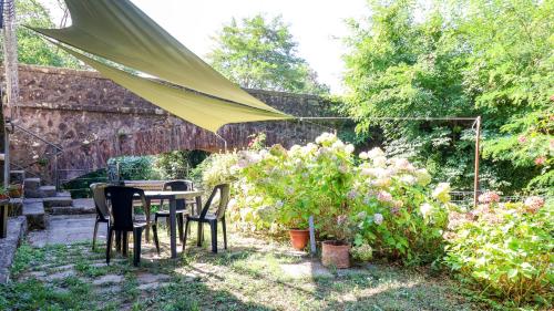 Kert, TUSCAN RUSTIC HOUSE - with Garden, Wi-Fi in Cireglio
