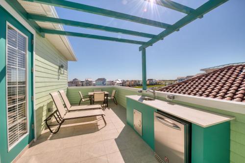 Balcony/terrace, Margaritaville Cottages Orlando by Rentyl in Disney - Maingate West
