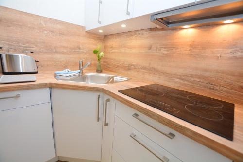 Kitchen, Watthof Wohnung 12 in Westerdeichstrich