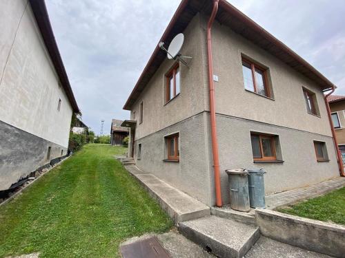 LEMADIN - Apartmán Maroš (LEMADIN - Apartman Maros) in ปลอสติน